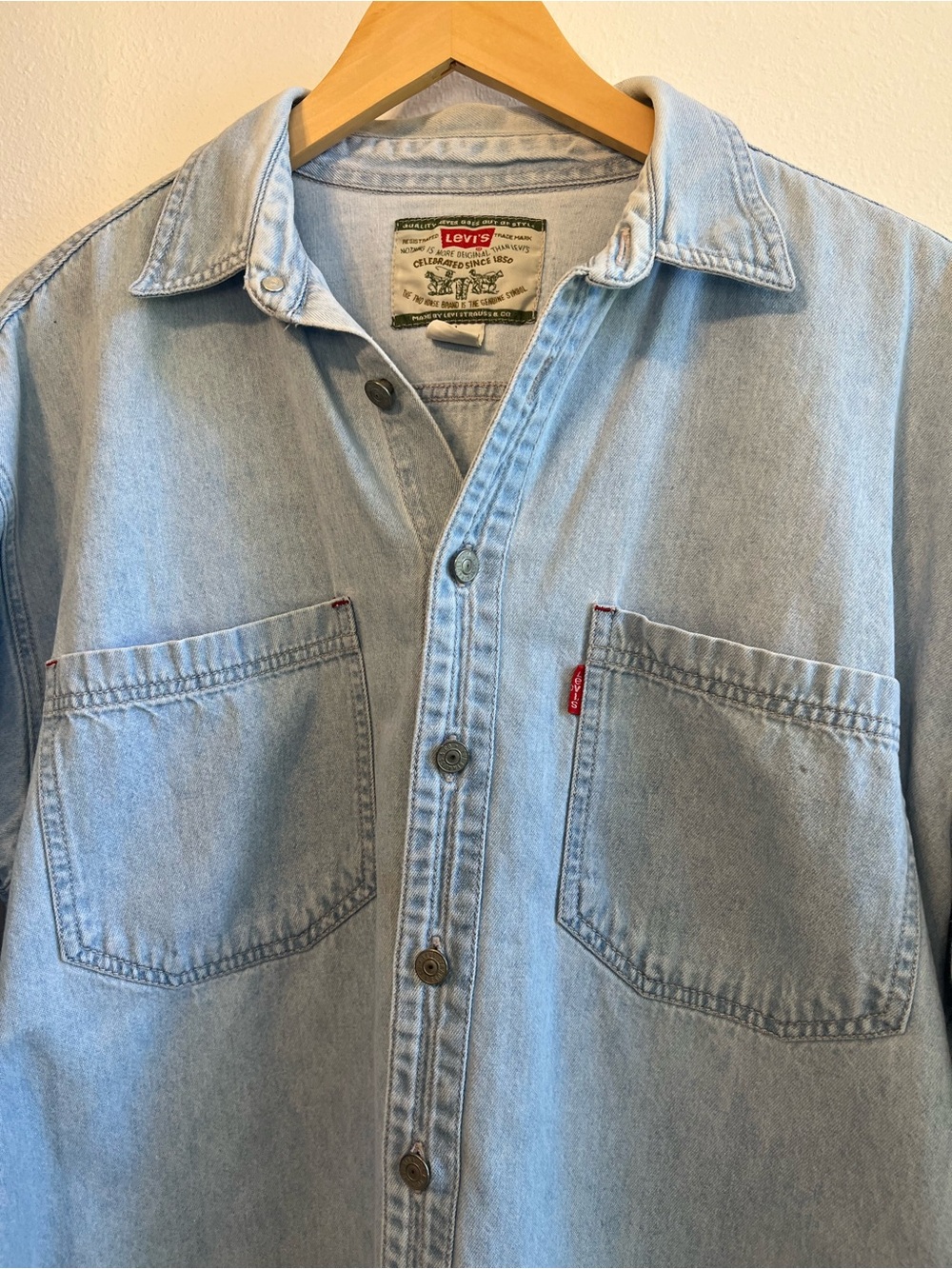 Vintage Levi's Red Tab Light Blue Denim Shirt - Picture 2 of 9